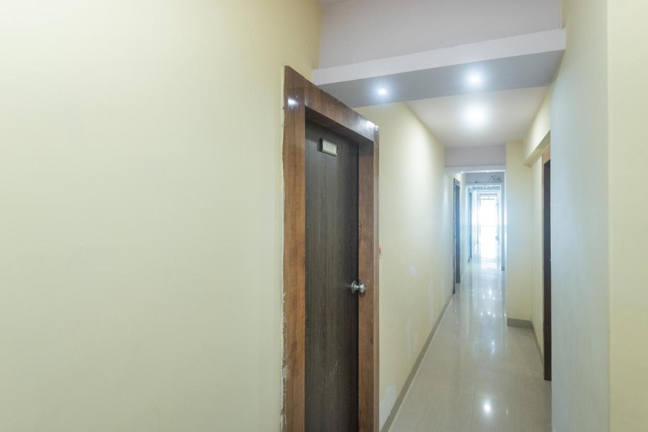Oyo 49867 Hotel Kalpana Residency Mumbai Exterior foto