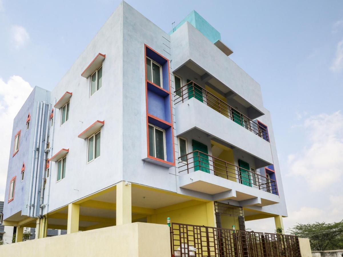Oyo 49867 Hotel Kalpana Residency Mumbai Exterior foto