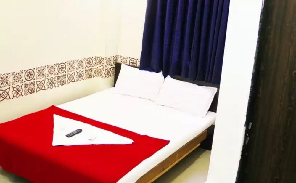 Oyo 49867 Hotel Kalpana Residency Mumbai Exterior foto
