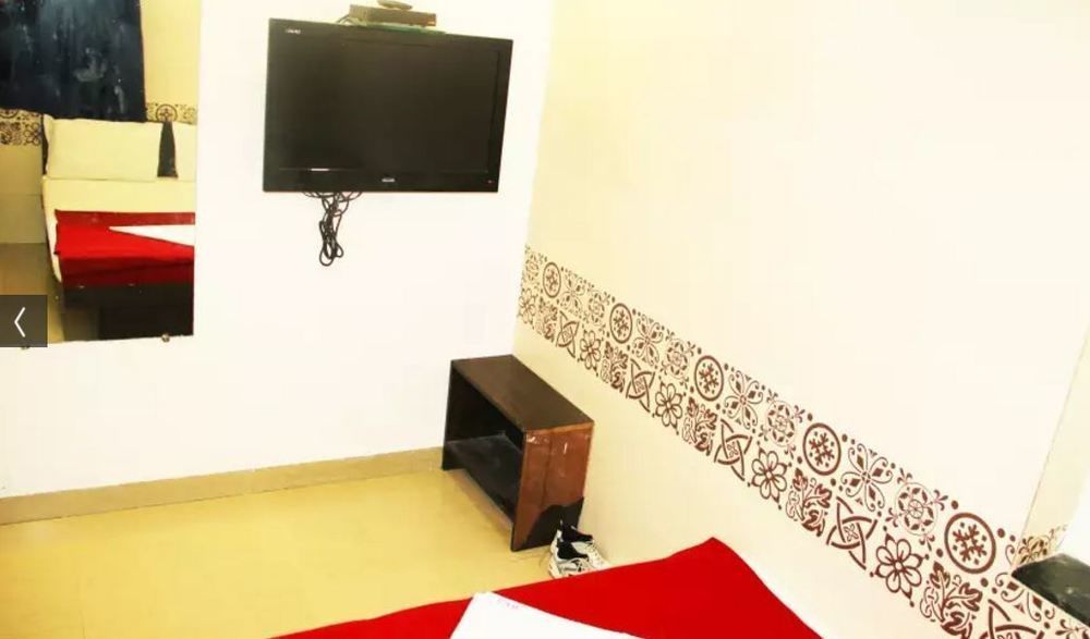 Oyo 49867 Hotel Kalpana Residency Mumbai Exterior foto
